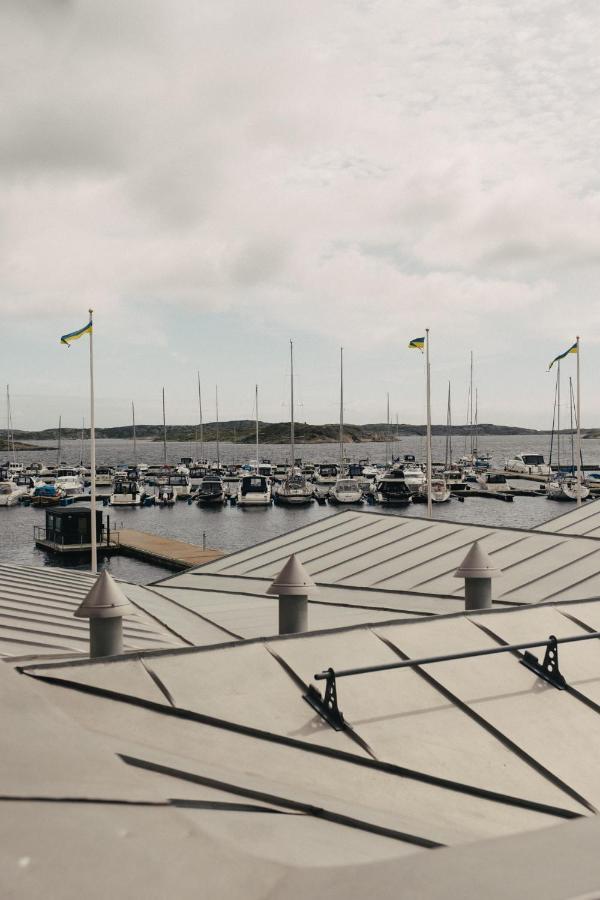 Hotel Strana Halleviksstrand Bagian luar foto