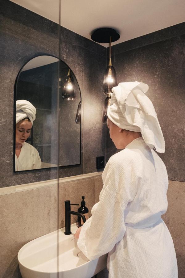 Hotel Strana Halleviksstrand Bagian luar foto