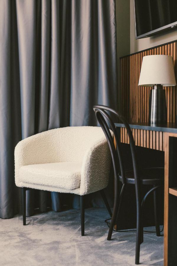 Hotel Strana Halleviksstrand Bagian luar foto