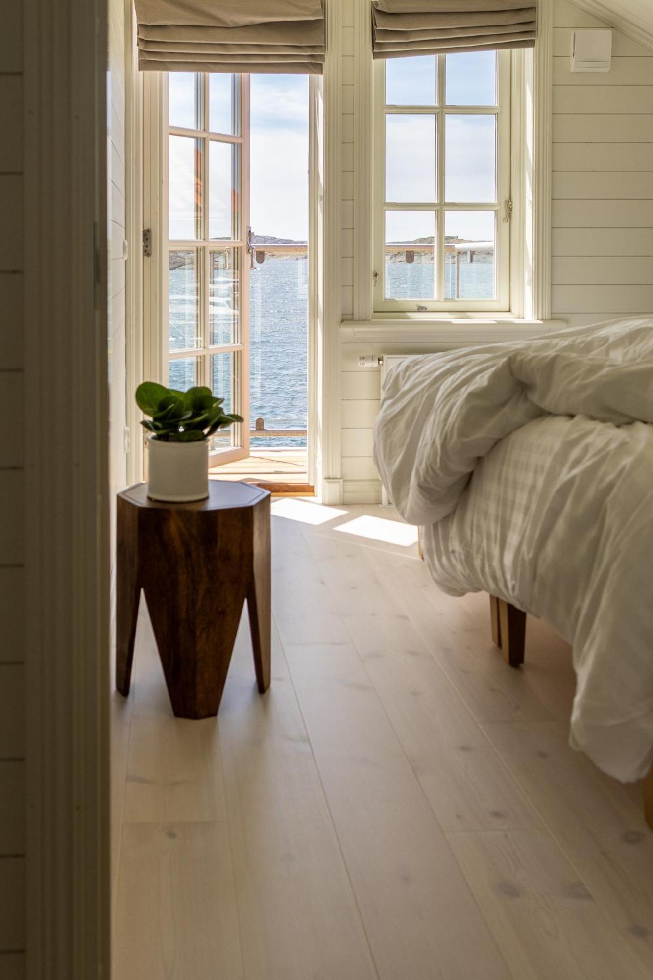 Hotel Strana Halleviksstrand Bagian luar foto